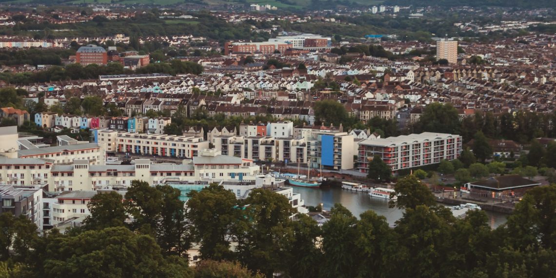 Shifting from London to Bristol – A Guide to a Smooth Move
