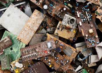 The Benefits of Using a Scrap Metal Collection Company Versus Sending Waste to Landfill